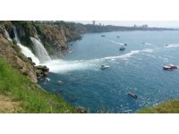 Şelaleden denize birinin düştüğü iddiasıyla arama çalışmaları yeniden başladı