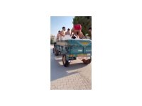 Seyir halindeki traktörün römorkunda tehlikeli serinlik