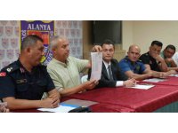 Alanya’da zabıtadan taksilere sivil takip