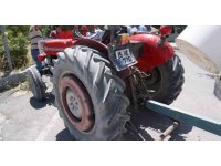 Hafif ticari araç ile traktör çarpıştı: 7 kişi yaralandı