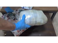 Otobüsteki yolcunun kullandığı yastıktan 1 kilo 450 gram uyuşturucu çıktı