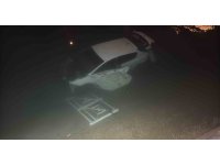 Adana’da otomobil sulama kanalına düştü: 3 yaralı