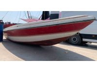 Denizde bulunan teknenin sahibi aranıyor