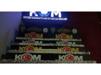 Otobüs zeminine zulalanmış 990 kaçak elektronik sigara ele geçirildi