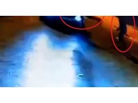 Denetimi görünce kaçan alkollü sürücü, önüne çıkan polislere çarpıp kaçtı