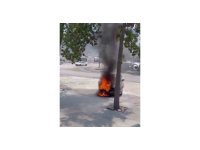 Yanan otomobilin imdadına beton mikseri yetişti