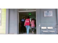 Hatay’da evlatlarıyla duygu sömürüsü yapan dilenci kadınlar yakalandı