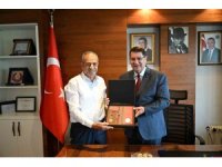 Başkan Adlıhan Dere: "Esnafımızın olduğu her yerdeyiz"