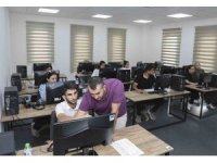 Mersin Büyükşehir Belediyesinden ücretsiz ofis programları eğitimi desteği