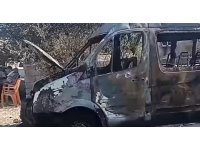 Park halindeki midibüs yandı