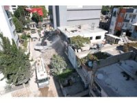 Akdeniz’de metruk yapılar yıkılıyor