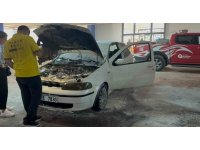 Gazipaşa’da AVM otoparkında otomobil yangını