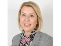 Manavgat Belediye Başkan Yardımcısı Gülsüm Özer parti üyeliği ve tüm görevlerinden istifa etti