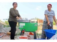 Antalya Büyükşehir Belediyesinden üreticiye makine desteği