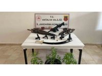 Antalya’da silah kaçakçılarına operasyon: 5 gözaltı