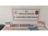 Alanya’da kaçak sigara operasyonunda çok sayıda malzemeye el konuldu