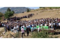 Feci kazada hayatını kaybeden 1’i bebek 5 kişi son yolculuğuna uğurlandı