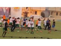 Tarsus’ta futbol turnuvasında kavga: Futbolcular tekme tokat birbirine girdi