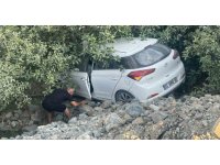Kontrolden çıkan otomobil bahçeye uçtu: 1 yaralı