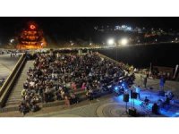 Kirazlıdere’de cuma akşamları müzik ziyafeti yaşanıyor