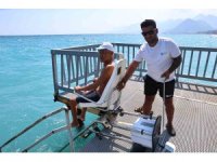 Büyükşehir’in engelsiz plajlarına ziyaretçi akını