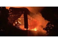 En mutlu günlerinde ev ve depoları alev alev yandı: Baba gözyaşlarını tutamadı