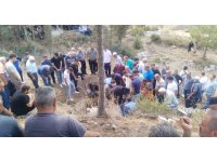 Kazada ölen 2 çocuk annesi gözyaşlarıyla toprağa verildi