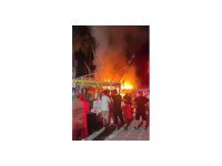 Tatil bölgesindeki lunaparkta yangın