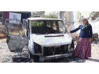 Kanserden eşini kaybeden kadının, 4 evladının ekmek parasını kazandığı minibüs yandı