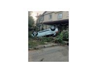 Otomobil takla atı, sürücü kazayı yara almadan atlattı