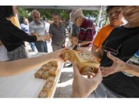 Mersin’de kandilde 15 bin kandil simidi dağıtıldı