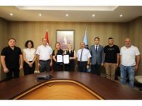 Akdeniz Üniversitesi’nden muhtarlara ücretsiz online eğitim desteği