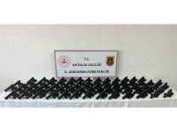 Kepez’de kaçak silah operasyonu: 72 tabanca ele geçirildi