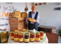 Kahramanmaraşlı balcıdan videosunu paylaşan dünyaca ünlü modacıya davet: "Balımızın tadına baksın"