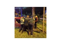 Ağaca çarpan Tofaş otomobilin sürücüsü yaşamını yitirdi