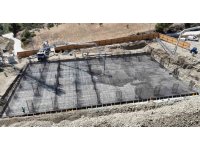 Hatay Büyükşehir Belediyesi, Karlısu Mahallesi’ne çok amaçlı salon inşa ediyor