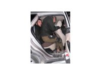 Hatay’da 26 kaçak göçmen yakalandı: 3 tutuklama