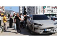 Motosikletli trafik polisi, kazada ağır yaralandı