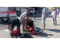 Antalya’da tur aracıyla çarpışan motosikletli yaralandı