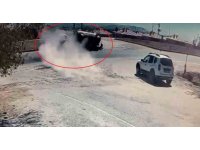 Frene ayağını dahi değdirmeden girdiği yolda feci kazaya neden oldu