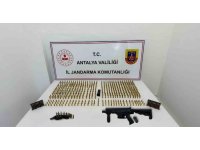 Antalya’da bir depoda suikast silahı ele geçirildi