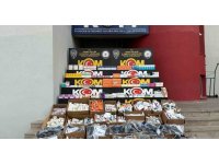 Depoya çevrilmiş gizli bölmede 31 bin 98 ilaç, bin 538 tıbbı malzeme ele geçirildi: 2 gözaltı