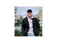 Devrilen traktörün altında kalan genç hayatını kaybetti