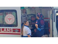 Kazada yaralanan Ukraynalı turist, hastanede para alınabileceğini duyunca yaralı oğluyla birlikte ambulanstan indi