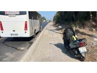 Alanya’da midibüsle çarpışan motosikletli yaralandı