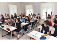 Mersin Büyükşehir Belediyesi kurs merkezleri yeni döneme başladı