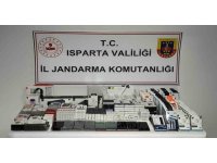 Isparta’da jandarmadan 3 farklı kaçakçılık operasyonunda 4 gözaltı