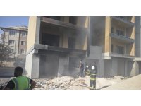 Antakya’da inşaat halindeki binada yangın çıktı