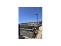 Beton dökümü esnasında tabla çöktü: 2 işçi yaralandı