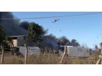 Adana’da geri dönüşüm fabrikasındaki yangına havadan ve karadan müdahale sürüyor